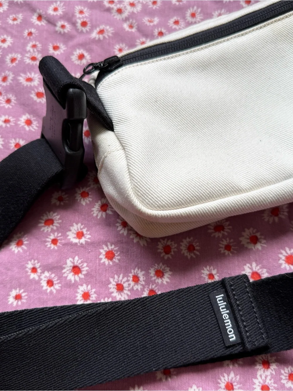 lululemon black cosmetic pouch with mesh organizer